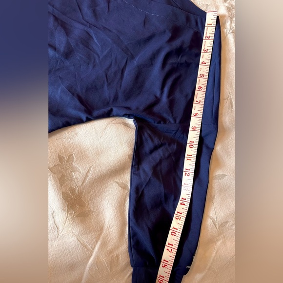 Navy Blue Scrub Top Dolan XXXS & 3/4 Sleeves super smooth fabric for healthcare. - Picture 4 of 7